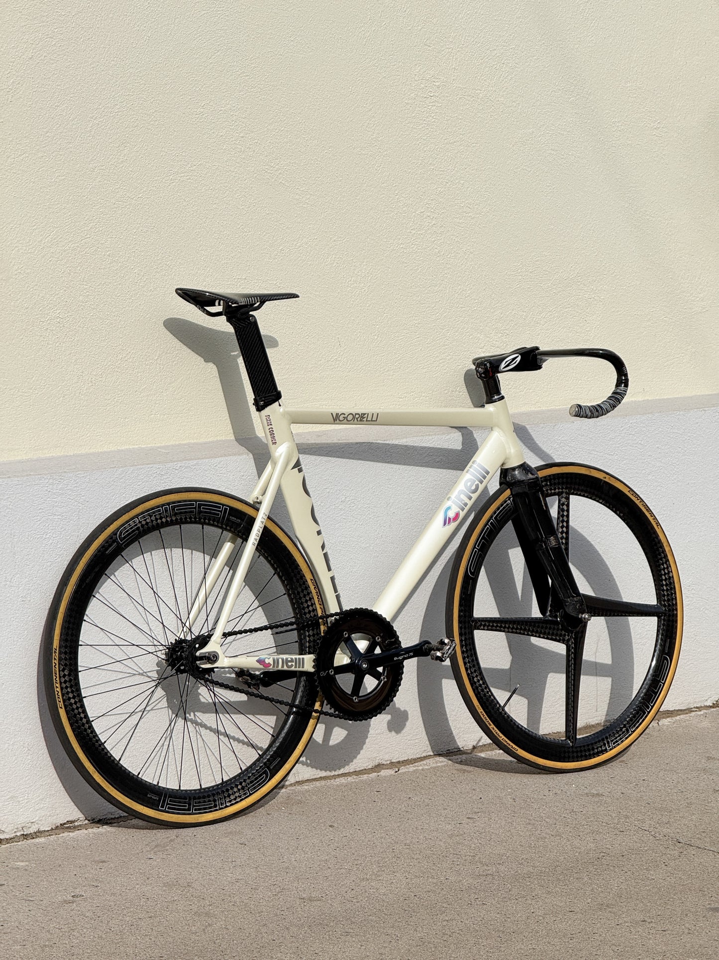 Carbon seatpost pre-order