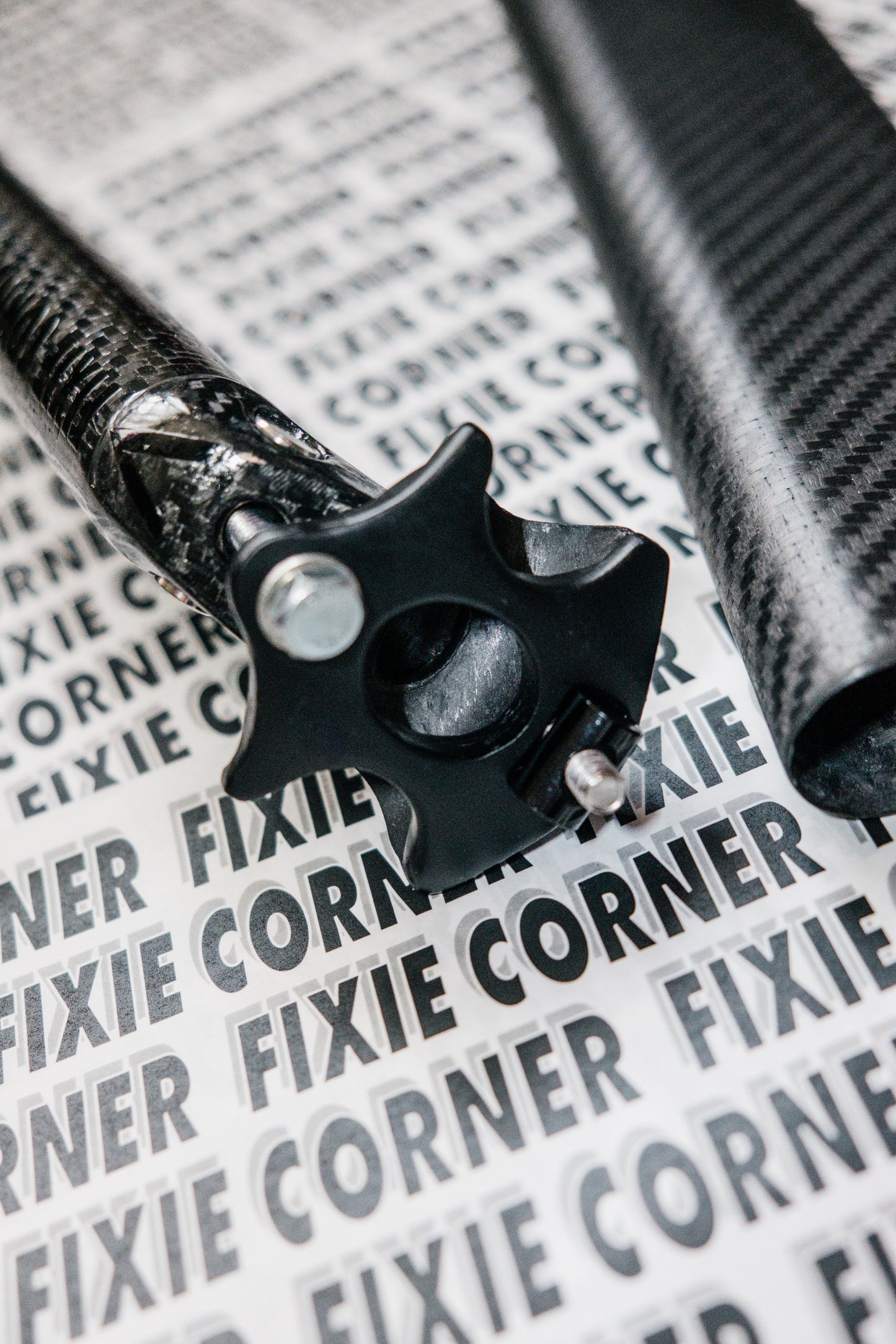 Carbon seatpost pre-order