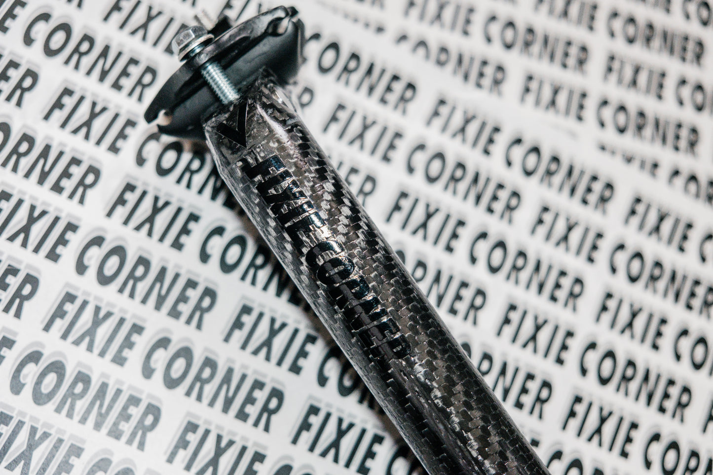 Carbon seatpost pre-order