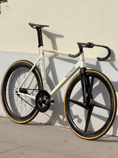 Carbon seatpost pre-order