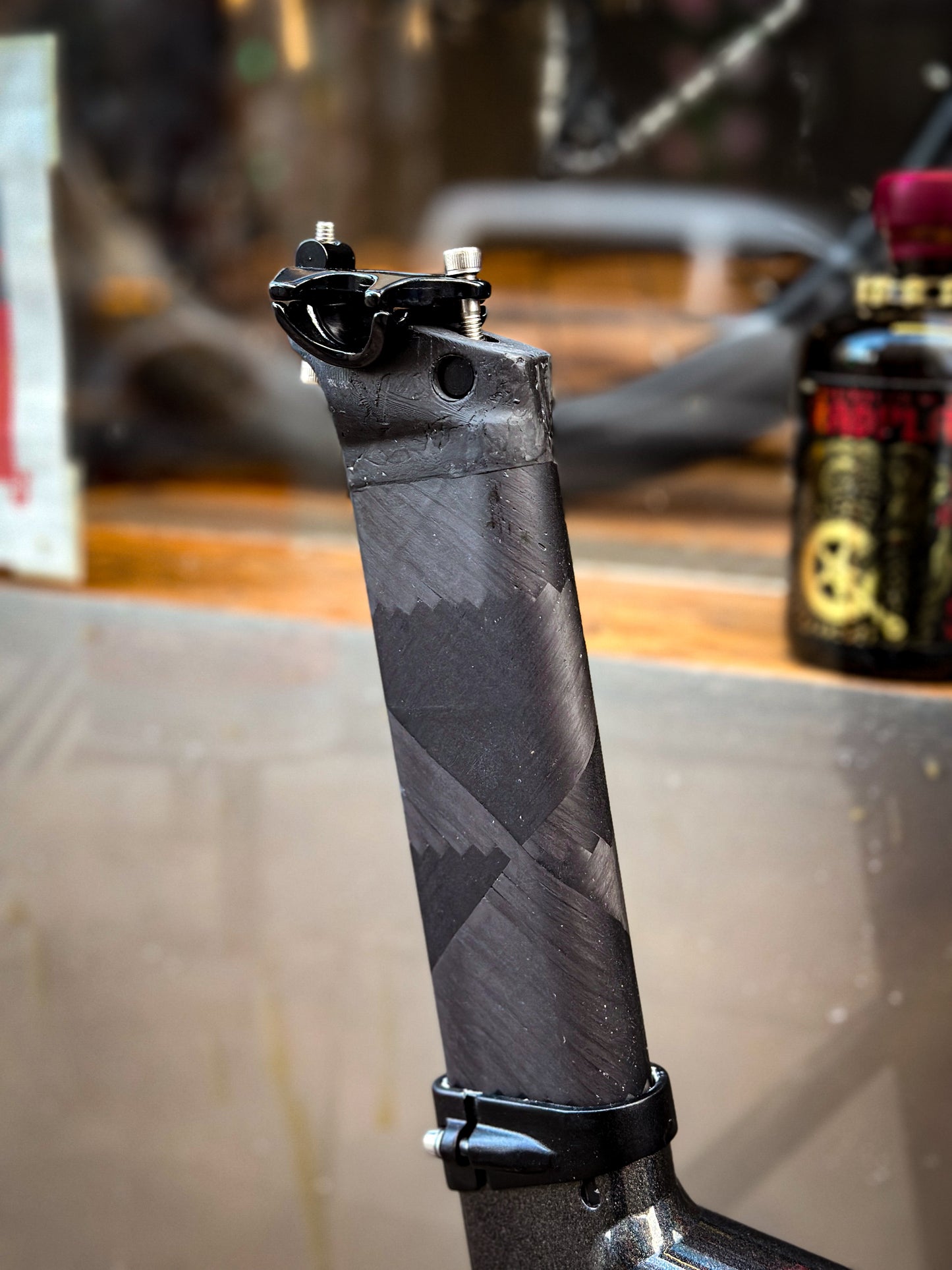 Carbon seatpost pre-order