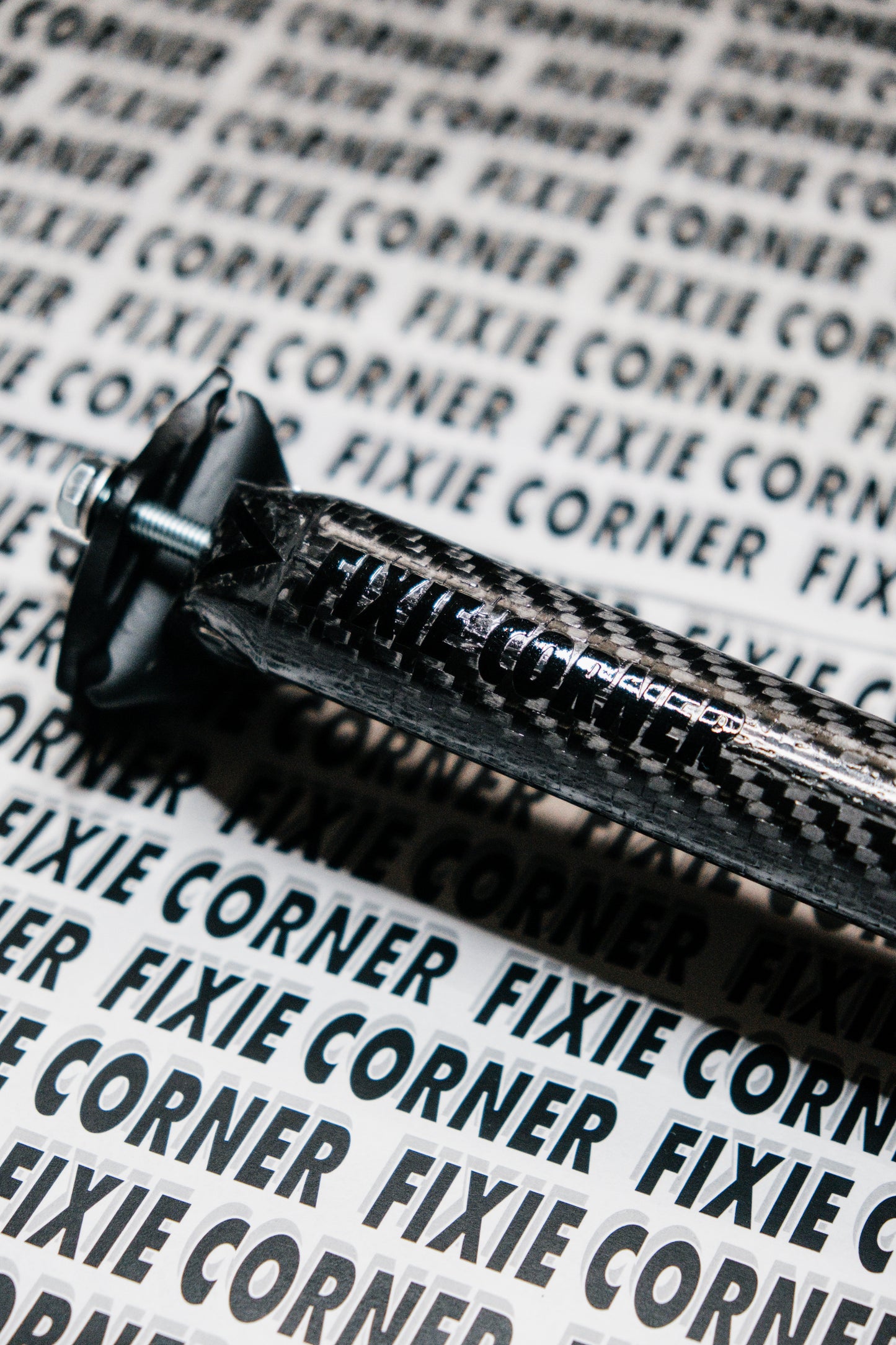 Carbon seatpost pre-order