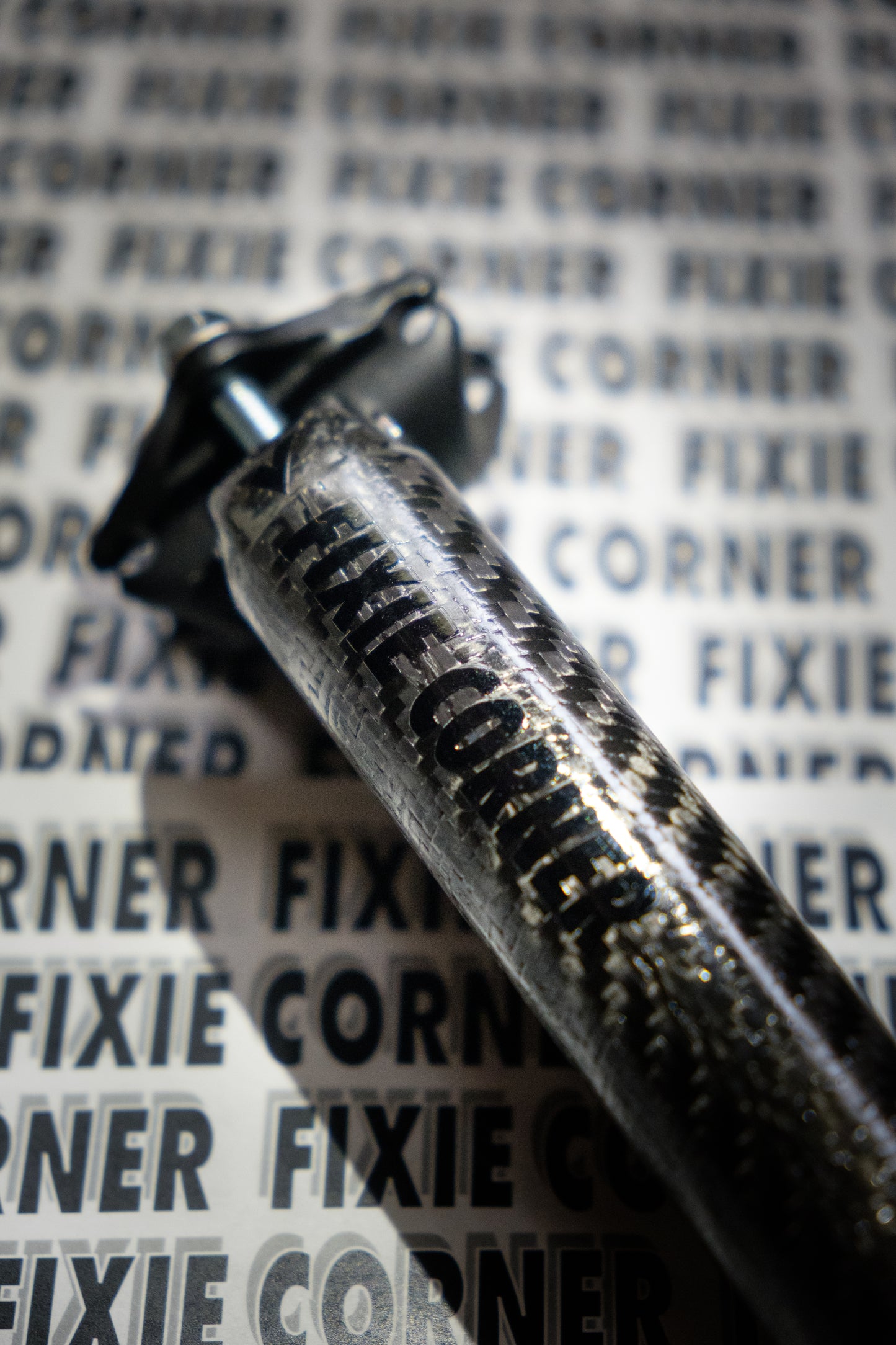 Carbon seatpost pre-order