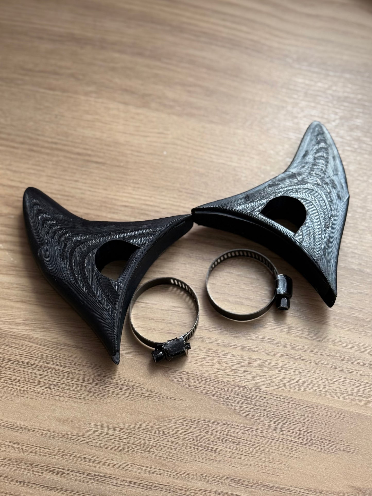 Brakeless hoods